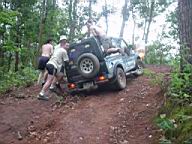 067 - 0705 - 4x4 en peril.jpg